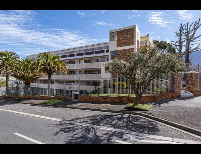 2 BEDROOM PROPERTY TO RENT IN WYNBERG UPPER